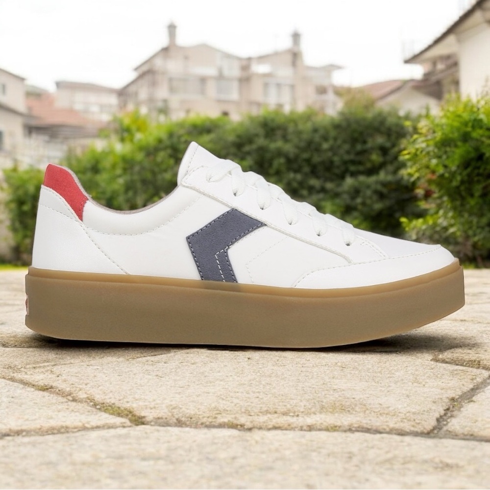 Dr. Scholl's White and Tan Women's Sneakers • Brand new, in original packaging. - Picture 2 of 12
